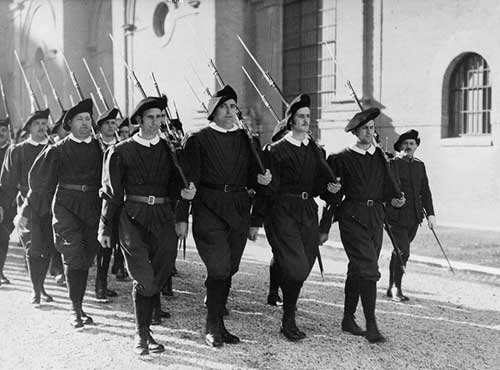 ���� ����������� �������, 1938 ��� (March of the Swiss Guard, 1938)